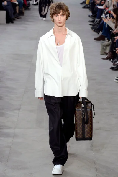 Look 37